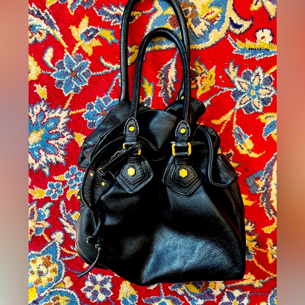 Marc Jacobs Drawstring Shoulder Bag in Black